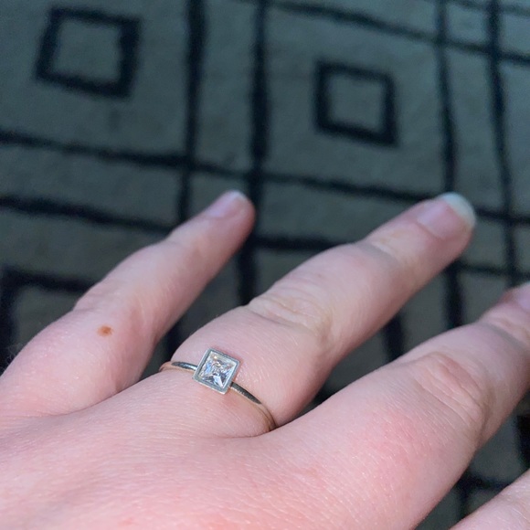 Talisa Size9 stackable ring - Picture 3 of 4